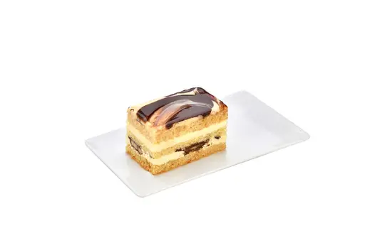 Banana-flavoured mono cake.