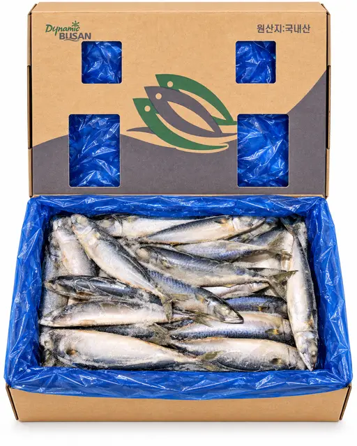 Whole China mackerel, grade 300/500 g, frozen. Dynamic Busan brand.